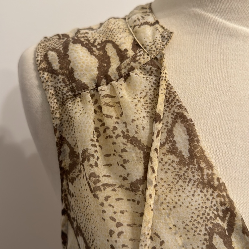 H&M animal print sleeveless blouse sz 8 - Picture 3 of 9